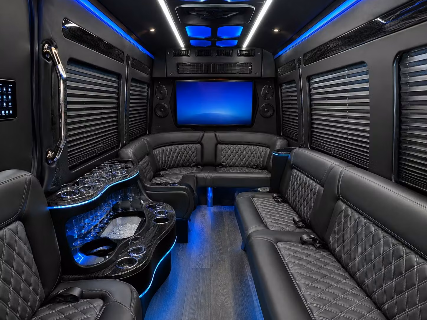 find austin prom transportation that fits your budget without sacrificing the experience
