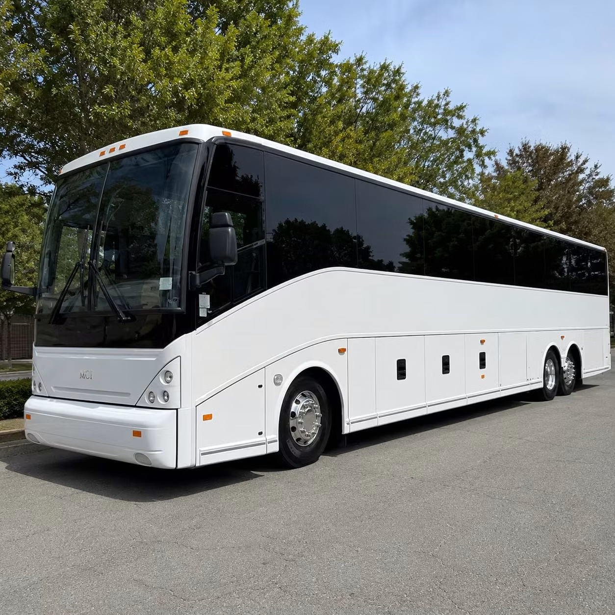 sports team sporting event bus rentals in austin